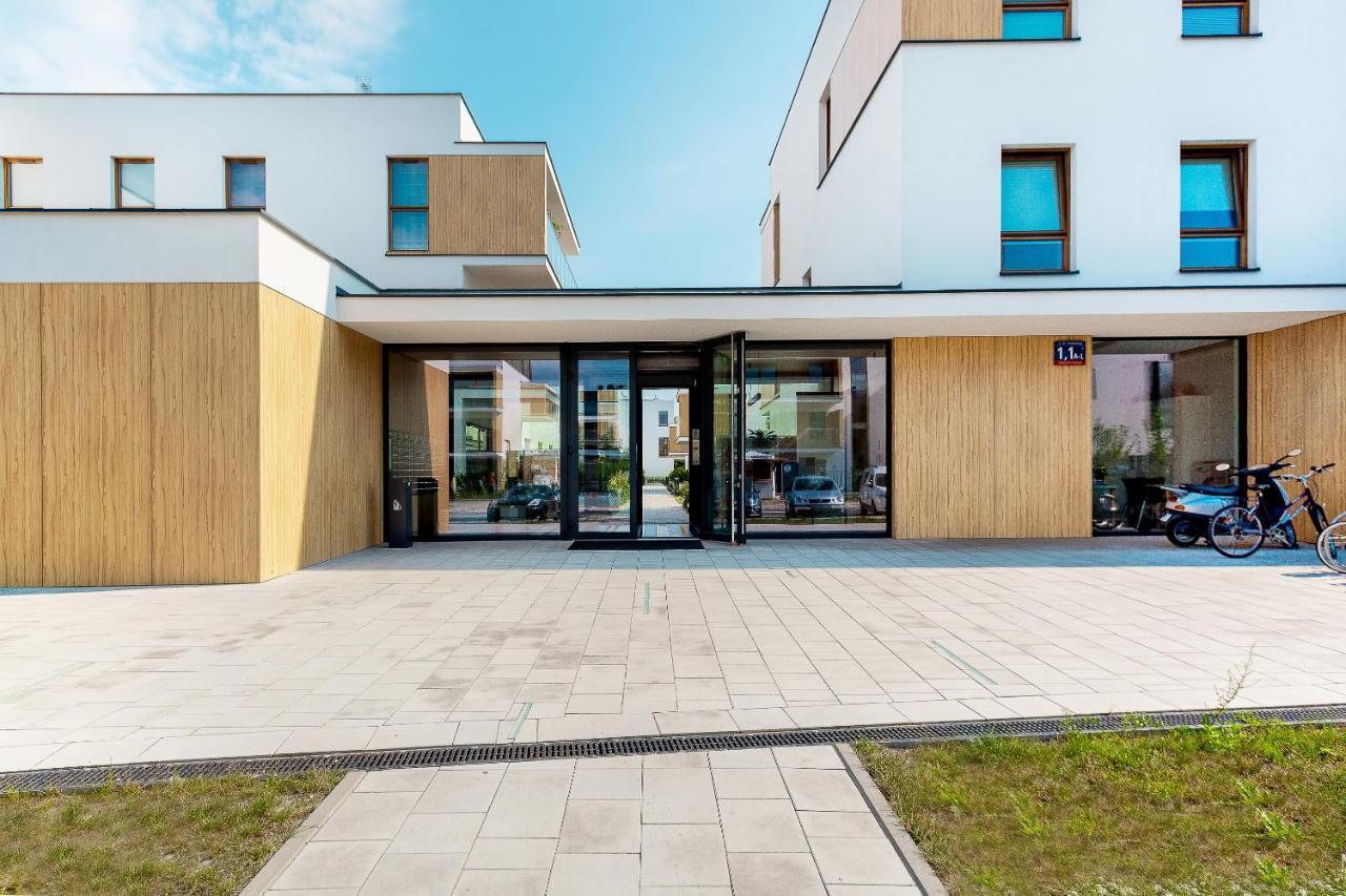 Apartment Warsaw Smolenskiego By Noclegi Renters Varsóvia Exterior foto